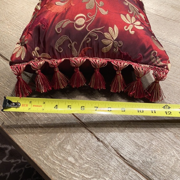 Red, gold, sage and sienna silk tassel pillow - Picture 10 of 10